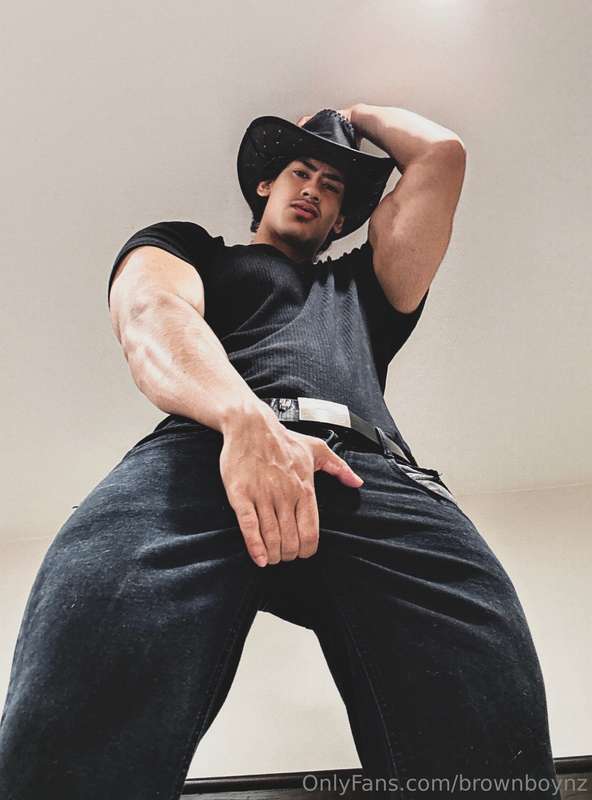 Come ride this cowboy