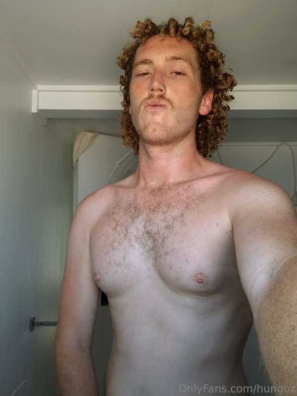 Hot, sweaty and horny post run. Wany a pair of my sweaty loa..