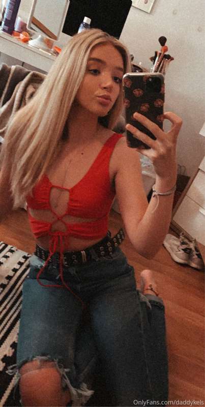 girls night OOTD 😋😋👀 2