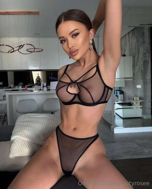 Only the dirtiest can handle @emily_sweet 😱 Busty hottie @em..