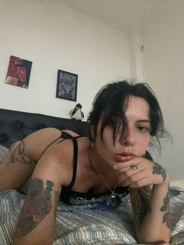 🦇 @goddessmery 🦇 FREE AND ACTIVE NOW.Horny and wet gotic gir..