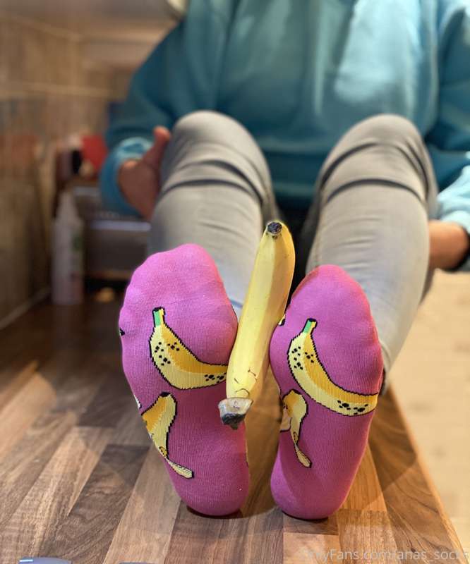 Do my socks make you go bananas??😉👣🍌🧦🤪🤯
My sock bitches  if ..