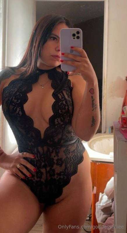 @prettywoman54      F E T I S H L O V E R 🦶💨❤️‍🔥    🔥 𝐅𝐑𝐄𝐄 🔥..