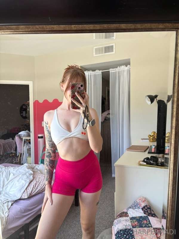 a few lil gym fit picsss! i know, i know, 