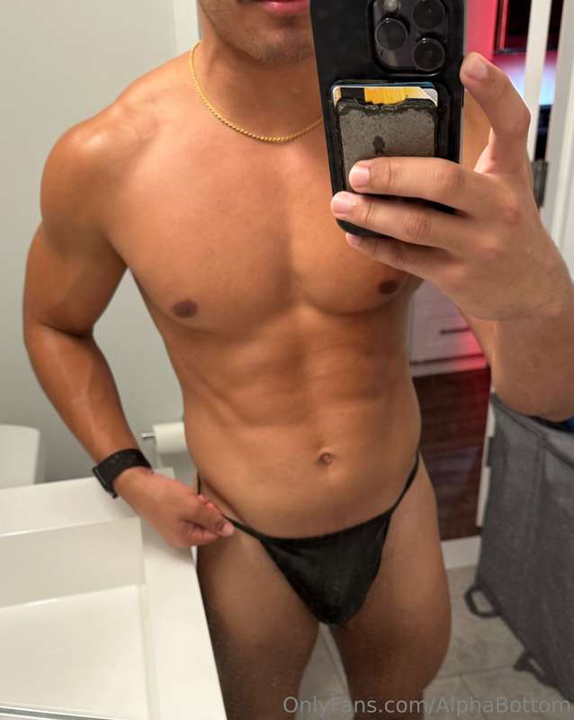 Loving this new thong my fan gifted me 🥰 1