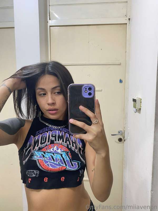 Hello baby, I'm active and with the video c4ll on tip 15 😘🤭😜