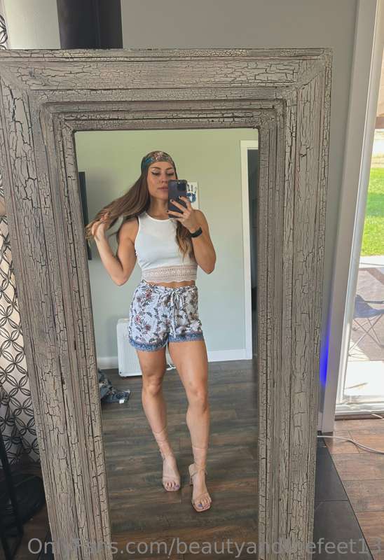 Time to go tease some boys in these sandals 😈😏 6
