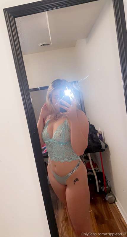 Trippiebri17 - Onlyfans - 18 Dec, 2020