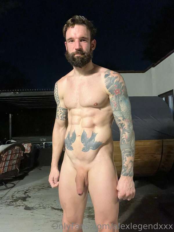 free 4 all pics of me part 3! ;-) 5