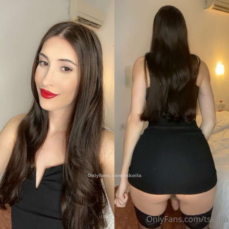 Do I look sexy with this skirt? 😜🍆