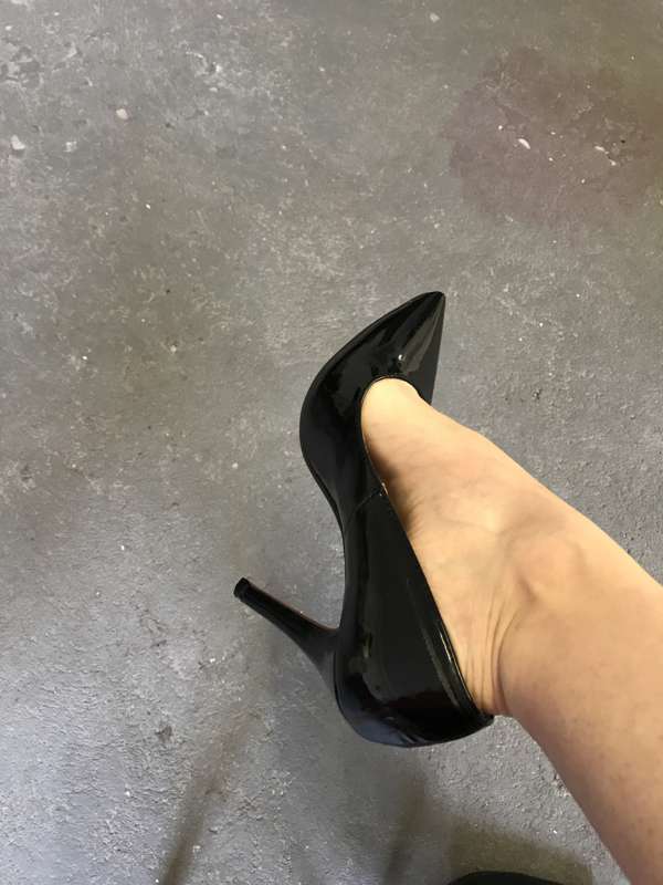 Red sole stilettos 14