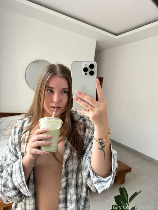 Webgirl - Fansly - 19 Apr, 2024