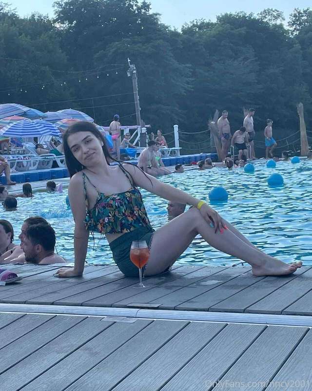 Nncy2001 - Onlyfans - 22 Sep, 2021