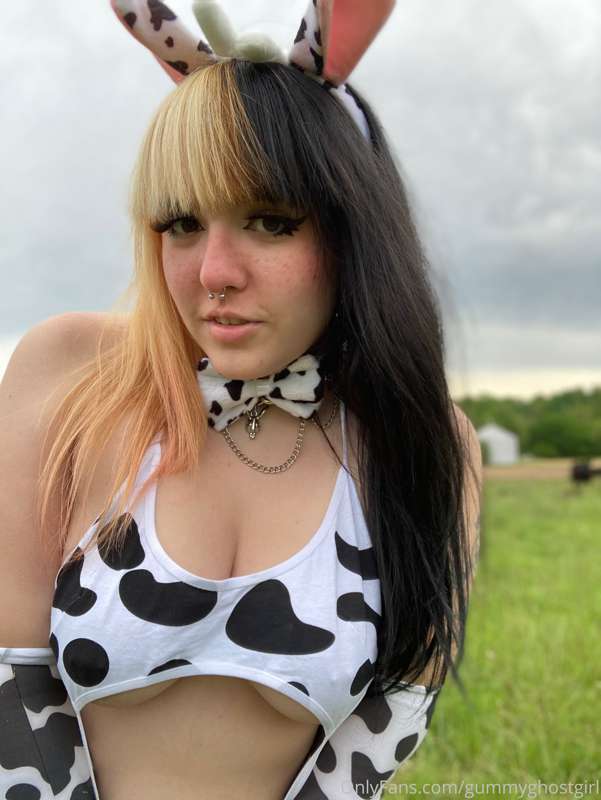 Wanna play farmer and wrangle me? 😉 2