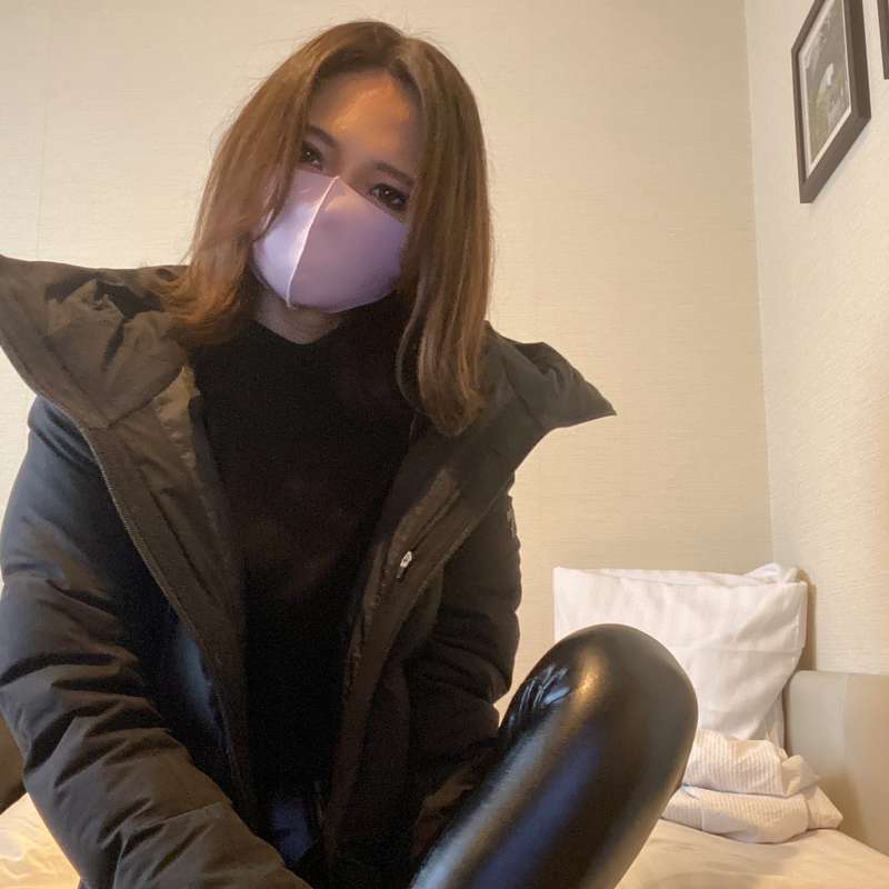 全身黒子
レザーパンツ👖