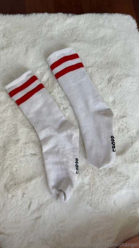 For my feet and socks lover ❤️ Straight from my feet to you-.. 4