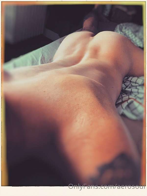 It’s raining outside and I don’t wanna leave the bed…but dre..