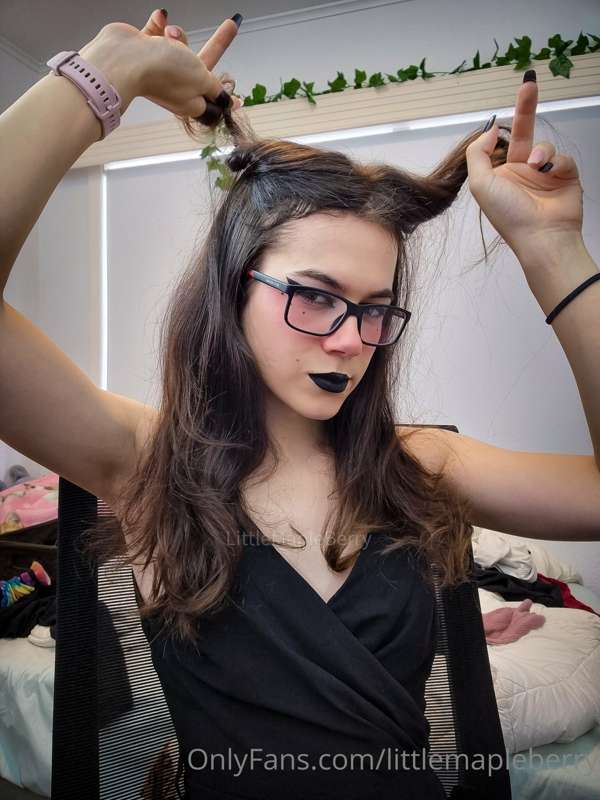 MeMeMe, kinda hornyyy 🥴 2