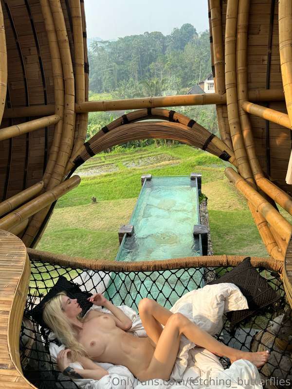 Imagine waking up in Bali to the best view.. I want to have .. 2