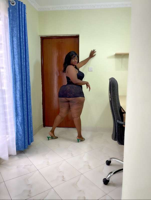 Watch me ride his DICK in Reverse🤠💦🍆  Check your messages no..