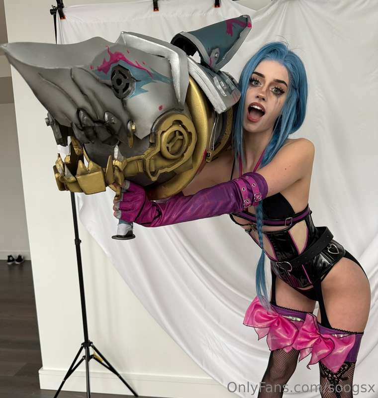 rate the cosplay :3 