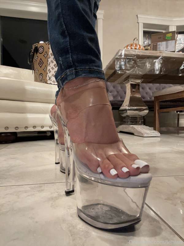 Feet crafted by heaven 😜🌸🕊 13