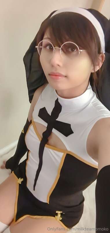 Lots of butt but also a lot of cute selfies

October 2023 Nu.. 9