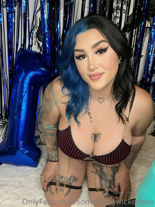Which picture is your favorite?! 1, 2, or 3?!