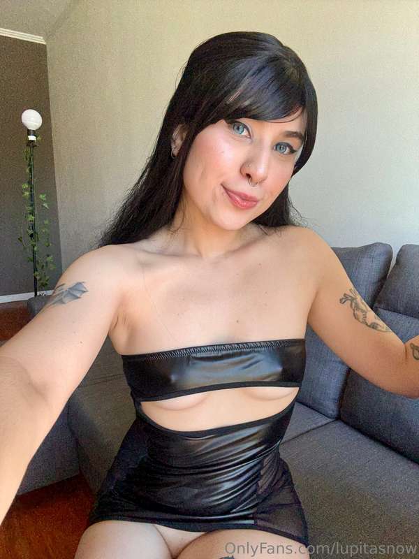 Lupitasnow - Onlyfans - 24 May, 2025 4