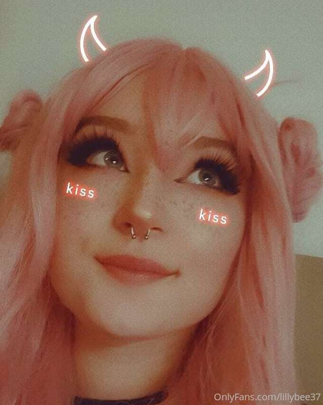 Cum on my pretty face 1