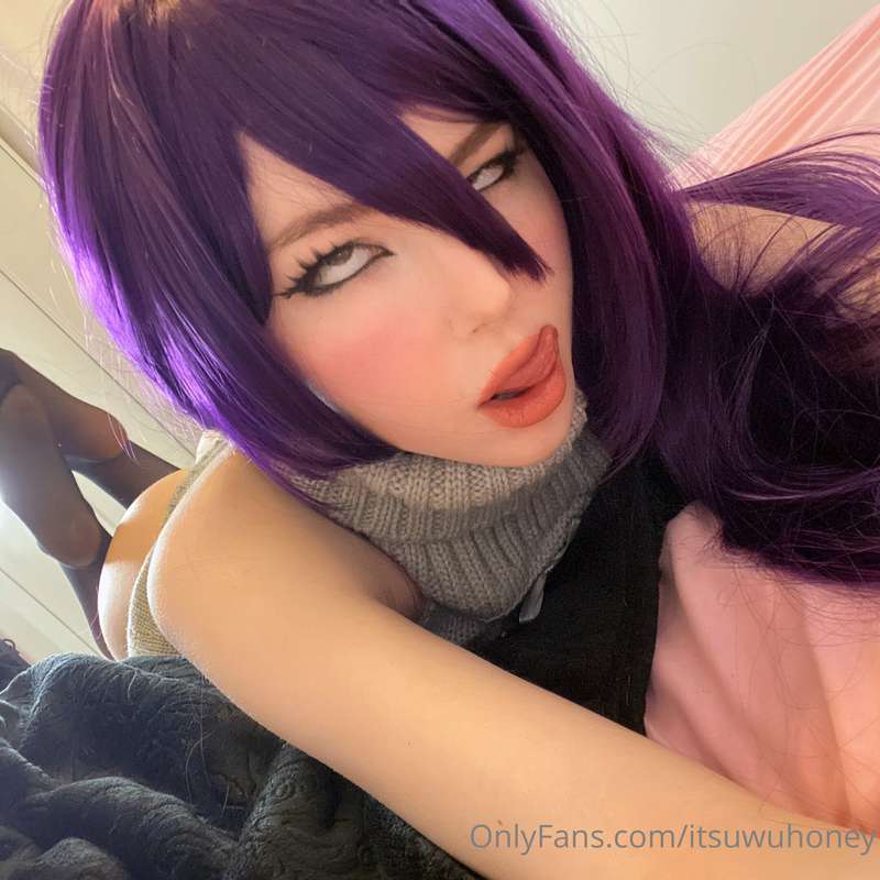 Absolute trash unedited Yuri photos 🖤 9