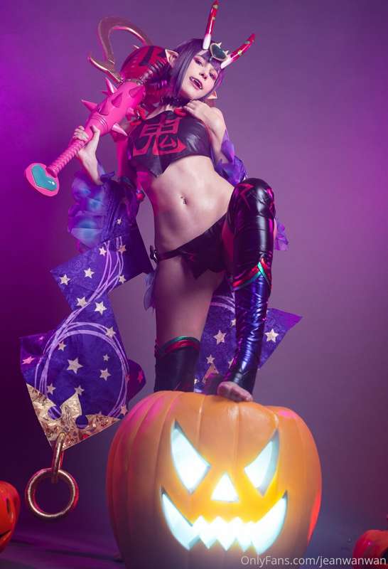 I opened my print store! I know, it's been a while! So make .. 6