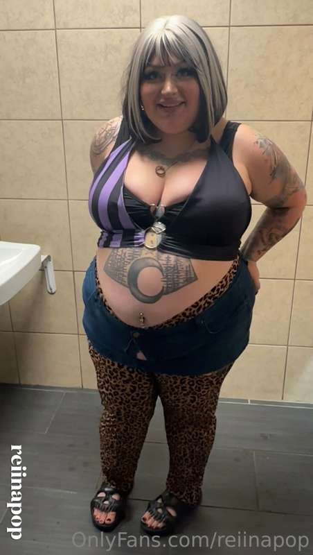 weekly reminder that I used to be slim with giant tits and n.. 8