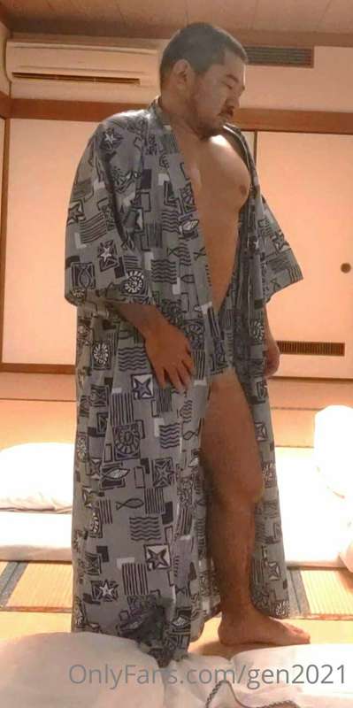 いつかの大崎上島、先輩と旅行の時。あのカメラデータが全部消えちゃった時の生き残り・・・( ;∀;)

Someday O.. 14