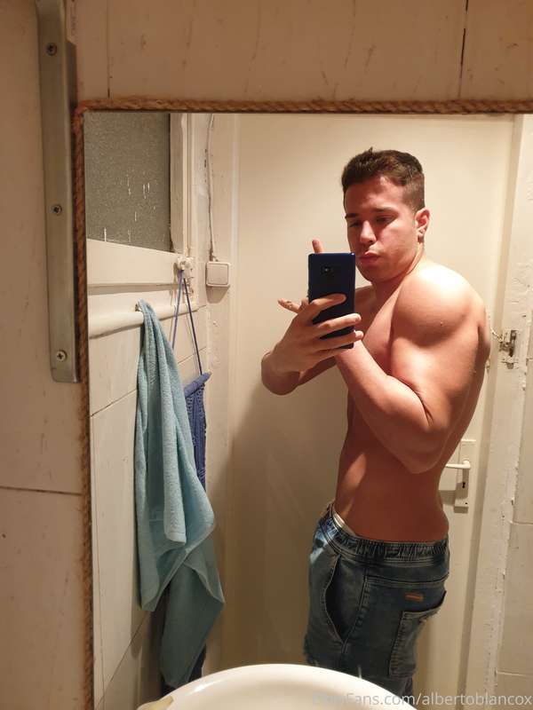 Buenos días de sábado para todos..... activo para chat 1a1 c..