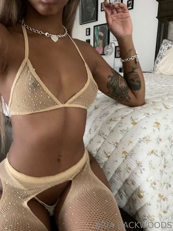 Briabackwoods - Onlyfans - 04 Nov, 2022 1