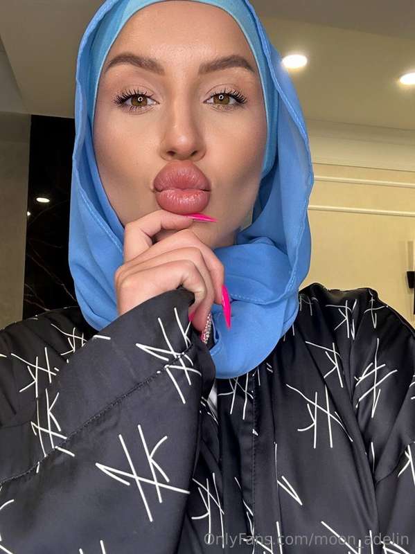 😍🥰 I love how the sun warms your skin even on a quick walk 💕..