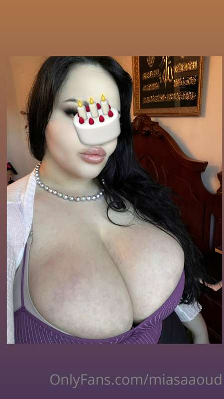 I just got a thing for pearls. (Friendly reminder that each ..