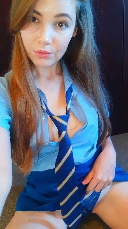 ***THROWBACK*** The innocent school girl😇 Keep swiping right.. 14