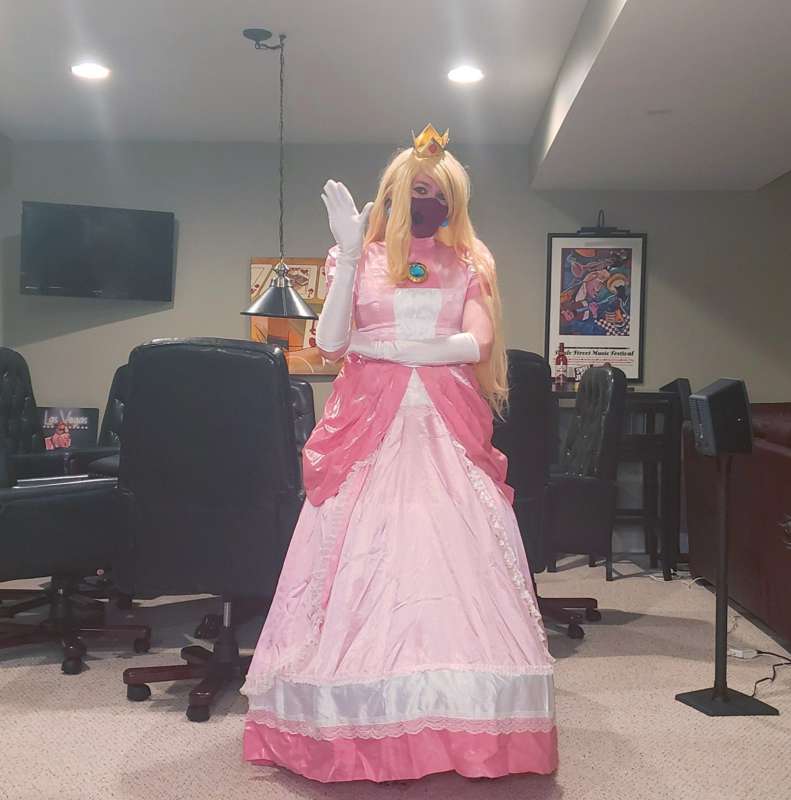 Here's another Classic Peach. This should be Very fun. >:) 22