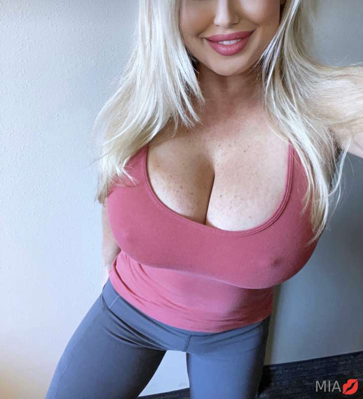 Prove to me your at work waiting to see me take them out for..