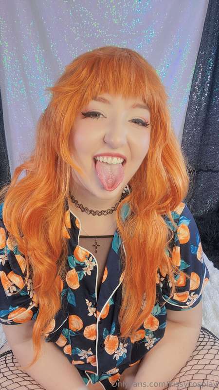 Free pics! :3Gonna post the paid half of this set today too,.. 5