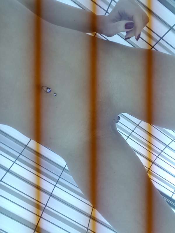 A sneaky peek inside the sunbed today 🌞 7