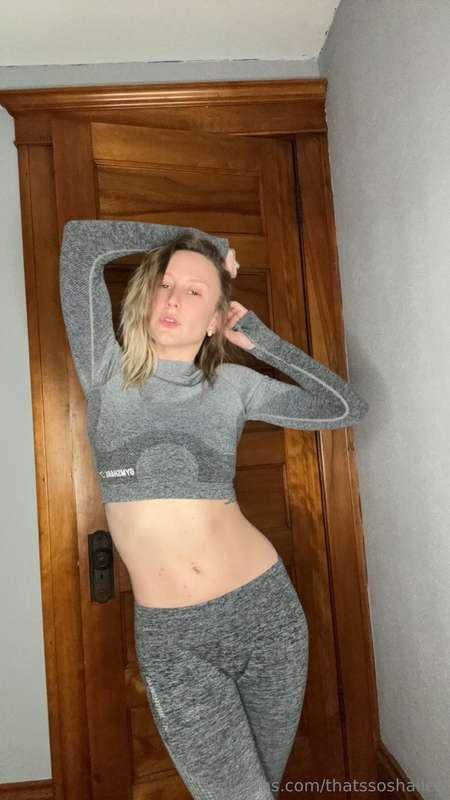 Home after a hot and sweaty workout 😰 Looking for someone to..