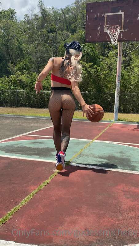 ¿Me acompañas a la cancha? ⛹️‍♀️🔞🥵🏀❤️ 8