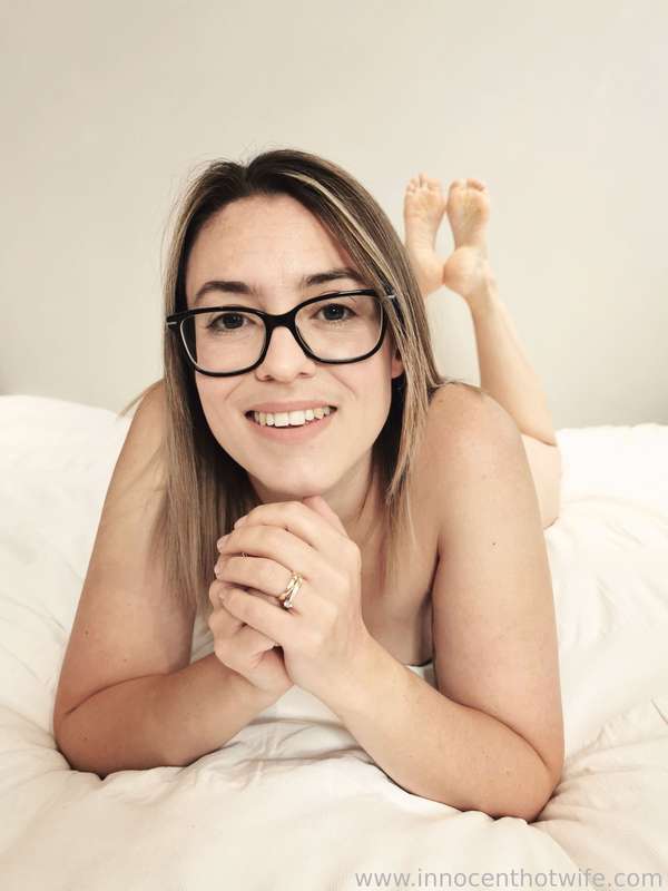 Innocenthotwife - Fansly - 27 Sep, 2021