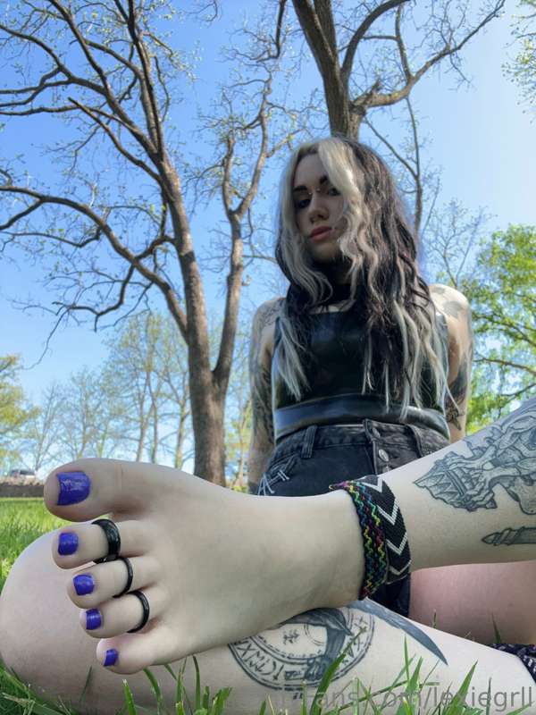I hope these make your morning better 😈 4