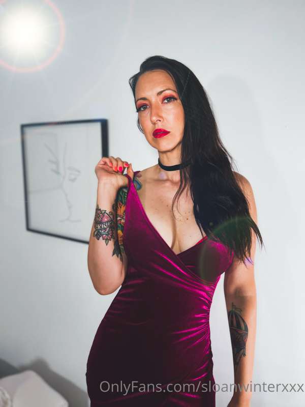 Wanna go out with me? 😈🖤