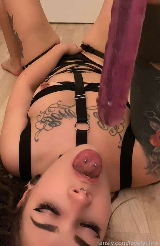 Lovelychris - Fansly - 03 Jan, 2022