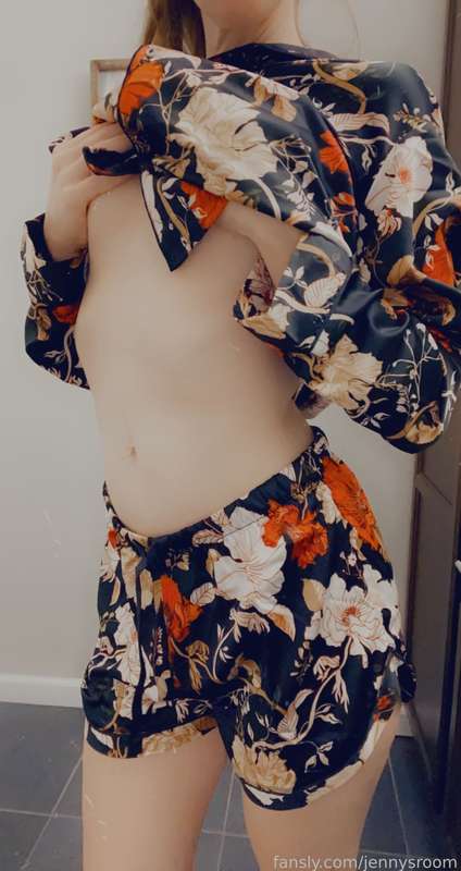 Jennysroom1 - Fansly - 12 Feb, 2025 1